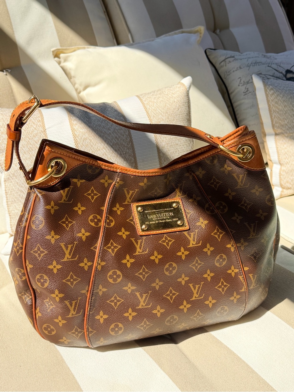 Louis Vuitton Galliera PM Classic Monogram Hobo Shoulder Hand Bag AUTHENTIC! - Picture 2 of 16